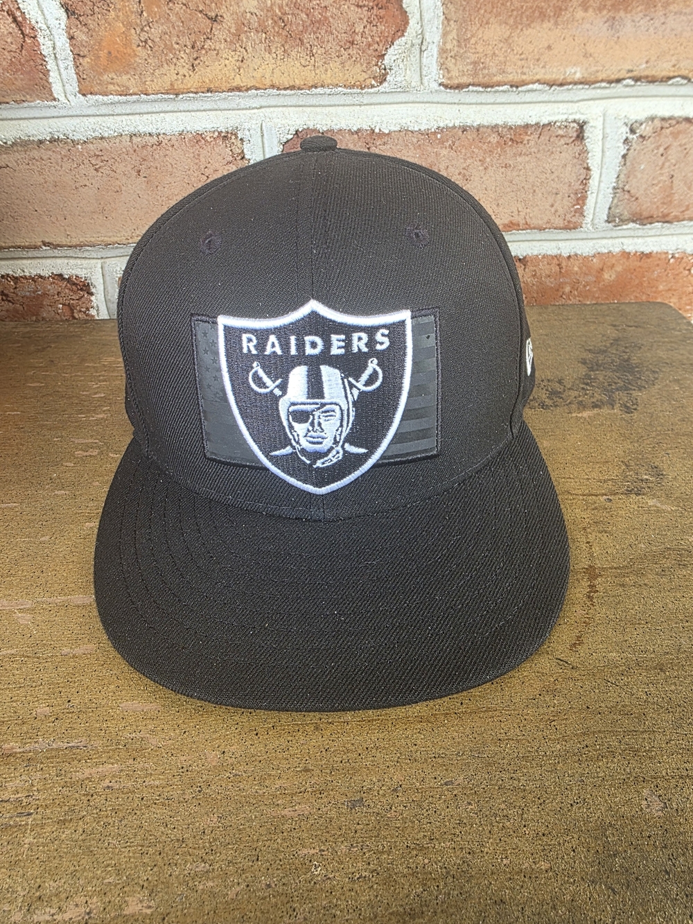 Raiders NEW ERA Black FITTED 7 1/4 Hat